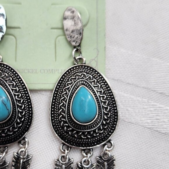 ICON Silver Tone Concho & Arrow Western Statement Earrings NWT - Picture 4 of 5